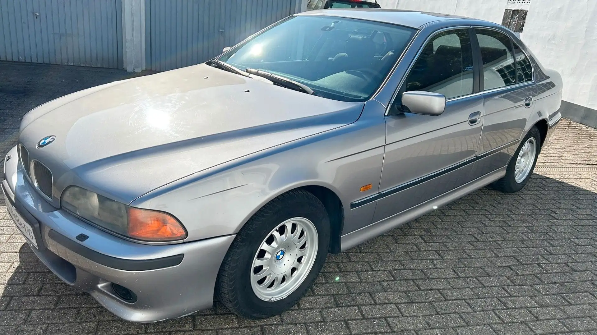 BMW 520 i E39 / Klima / PDC - 1