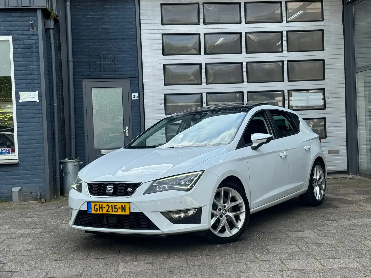 SEAT Leon 1.4 TSI ACT FR Dynamic | Pano | Clima | Cruise | N Wit - 1