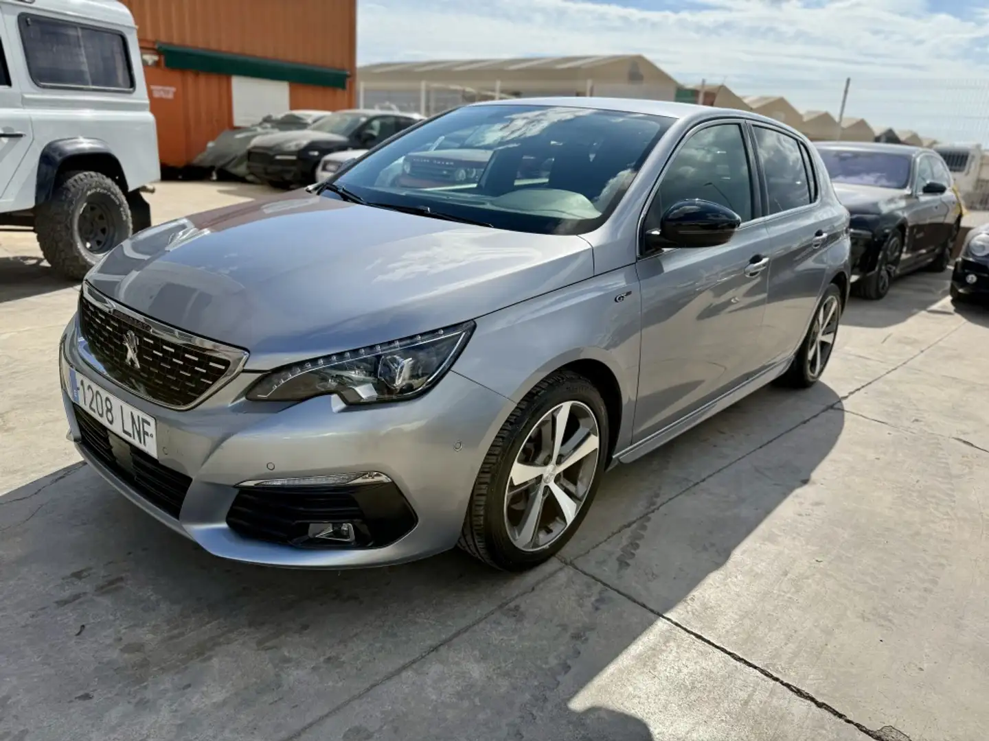 Peugeot 308 1.2 PureTech S&S GT EAT8 130 Grau - 2