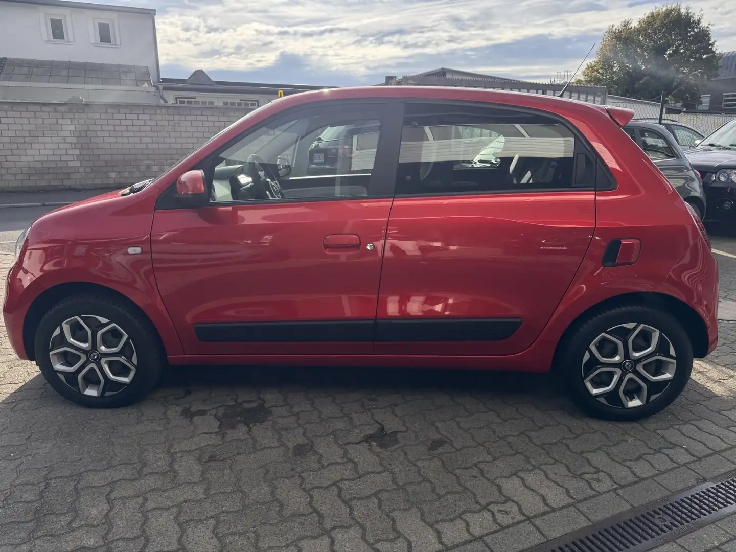 Renault Twingo LIMITED SCe 75 Rot - 2