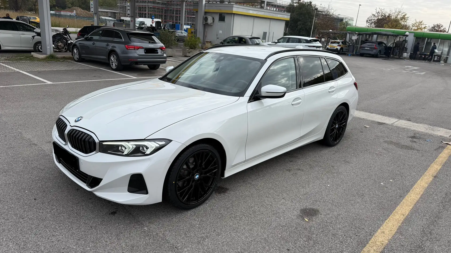 BMW 320 320d Touring mhev 48V xdrive auto Blanc - 1