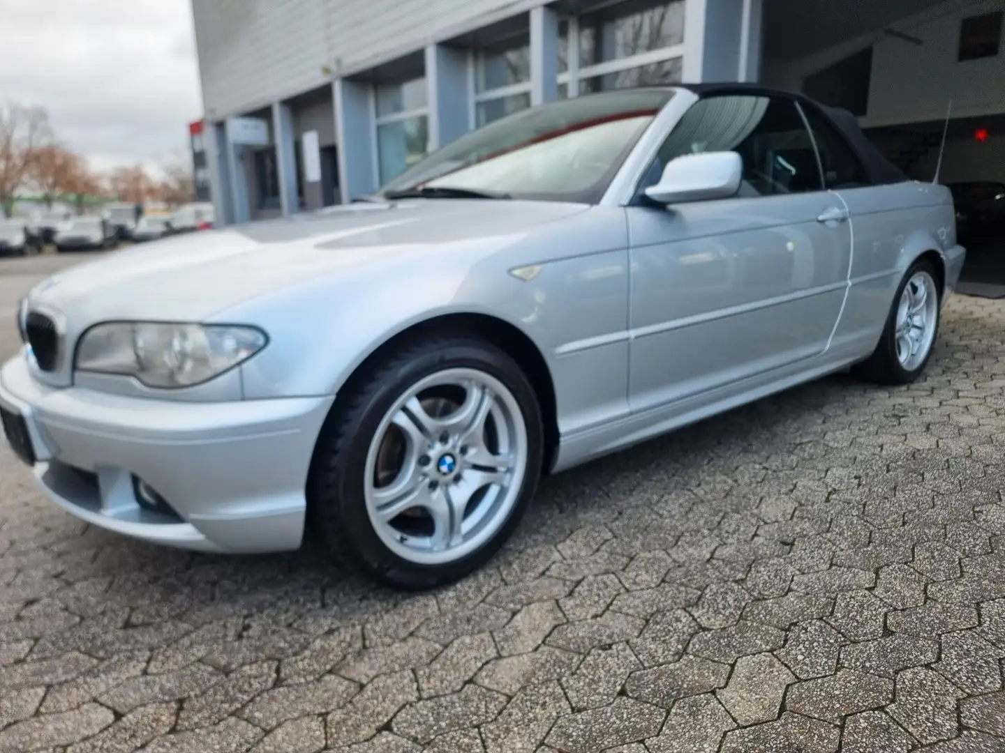 BMW 325 Cabrio 325 Ci*Super Zustand** Gelegenheit** Argent - 2