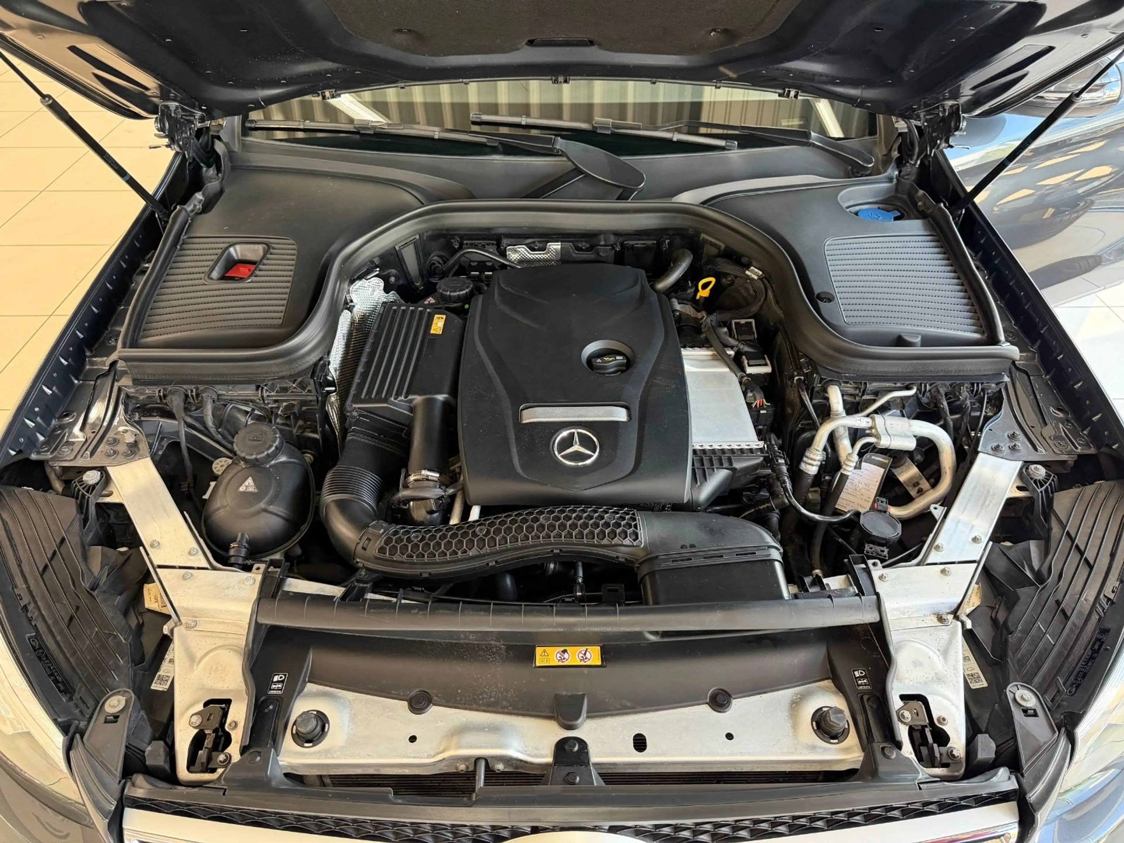 Mercedes-Benz GLC 250 4Matic AMG Pano AHK Memory — photo 17