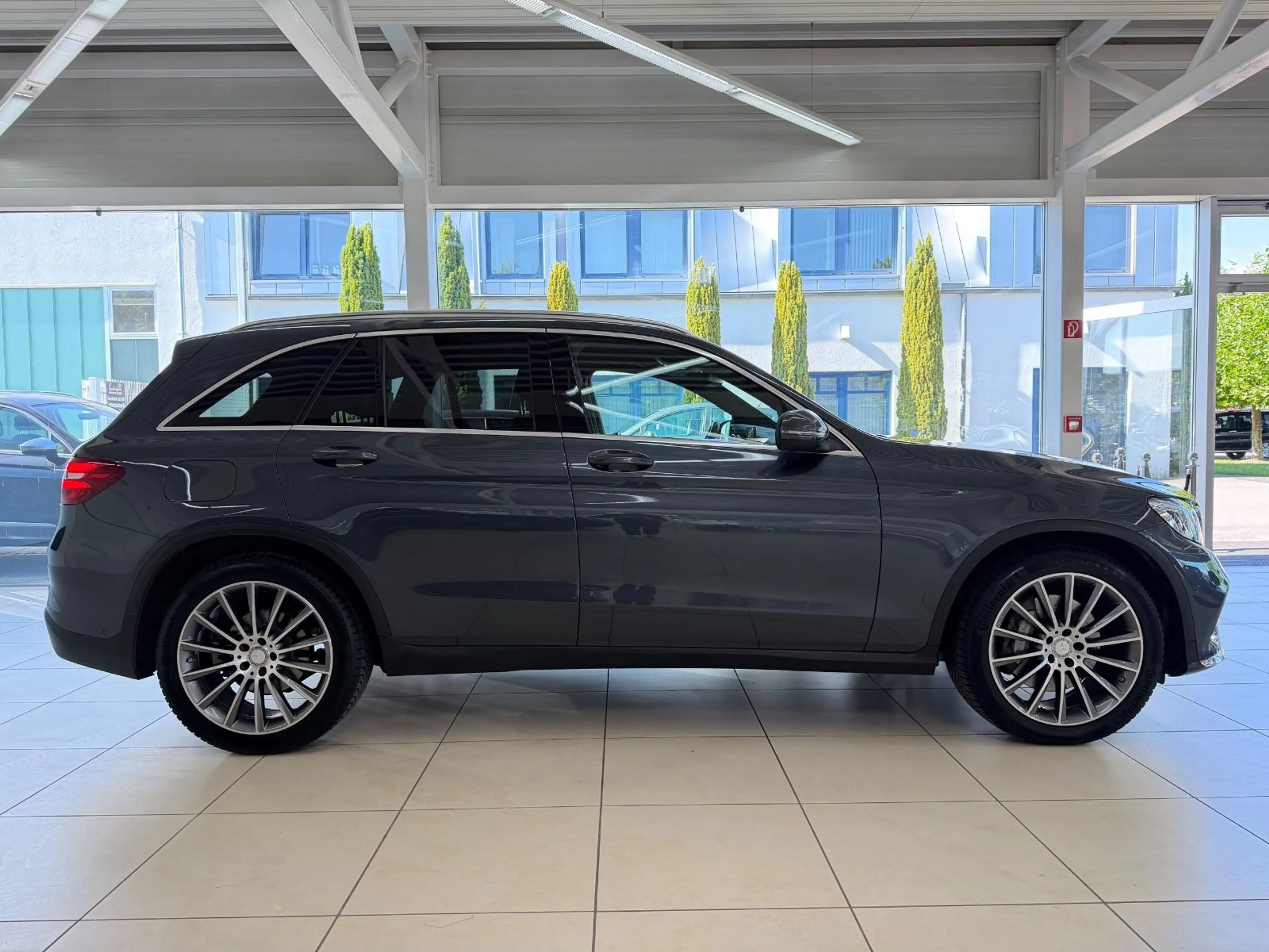 Mercedes-Benz GLC 250 4Matic AMG Pano AHK Memory — photo 5