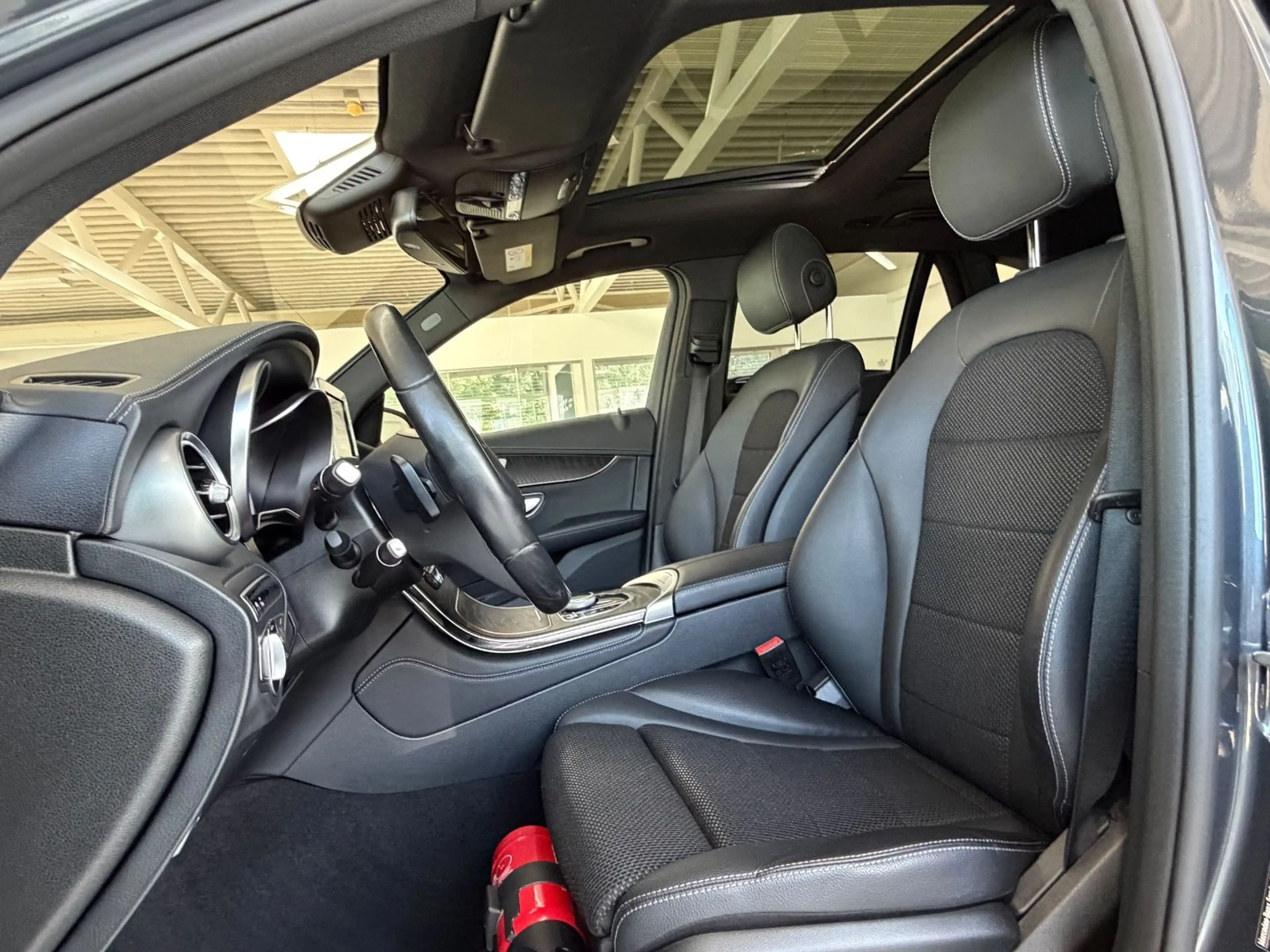 Mercedes-Benz GLC 250 4Matic AMG Pano AHK Memory — photo 14