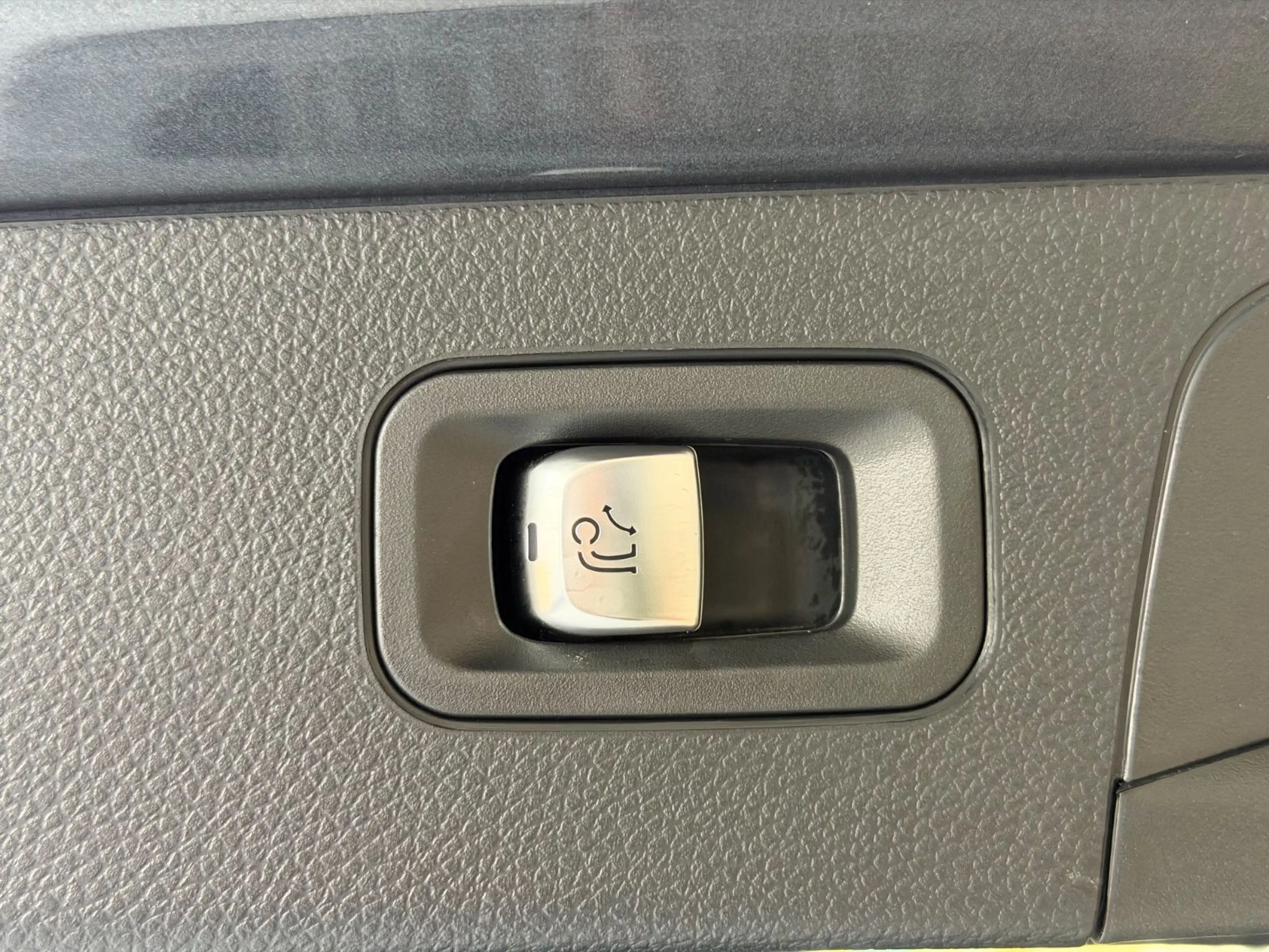 Mercedes-Benz GLC 250 4Matic AMG Pano AHK Memory — photo 18