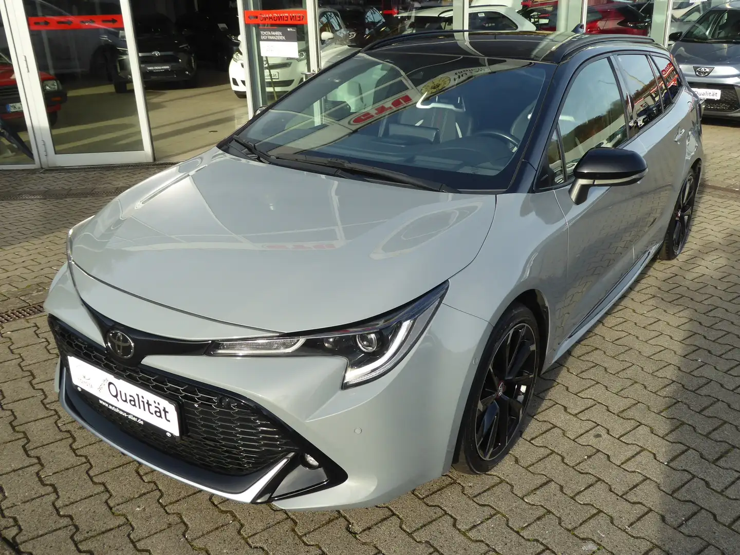 Toyota Corolla TS 2.0H GR Sport+Navi+JBL+Panoramadach+AHK Gris - 1