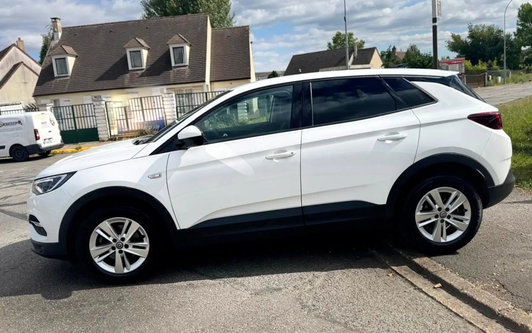 Opel Grandland X Edition 1.5D 130CV BVA8 13325HT GARANTIE 12 MOIS Blanc - 2