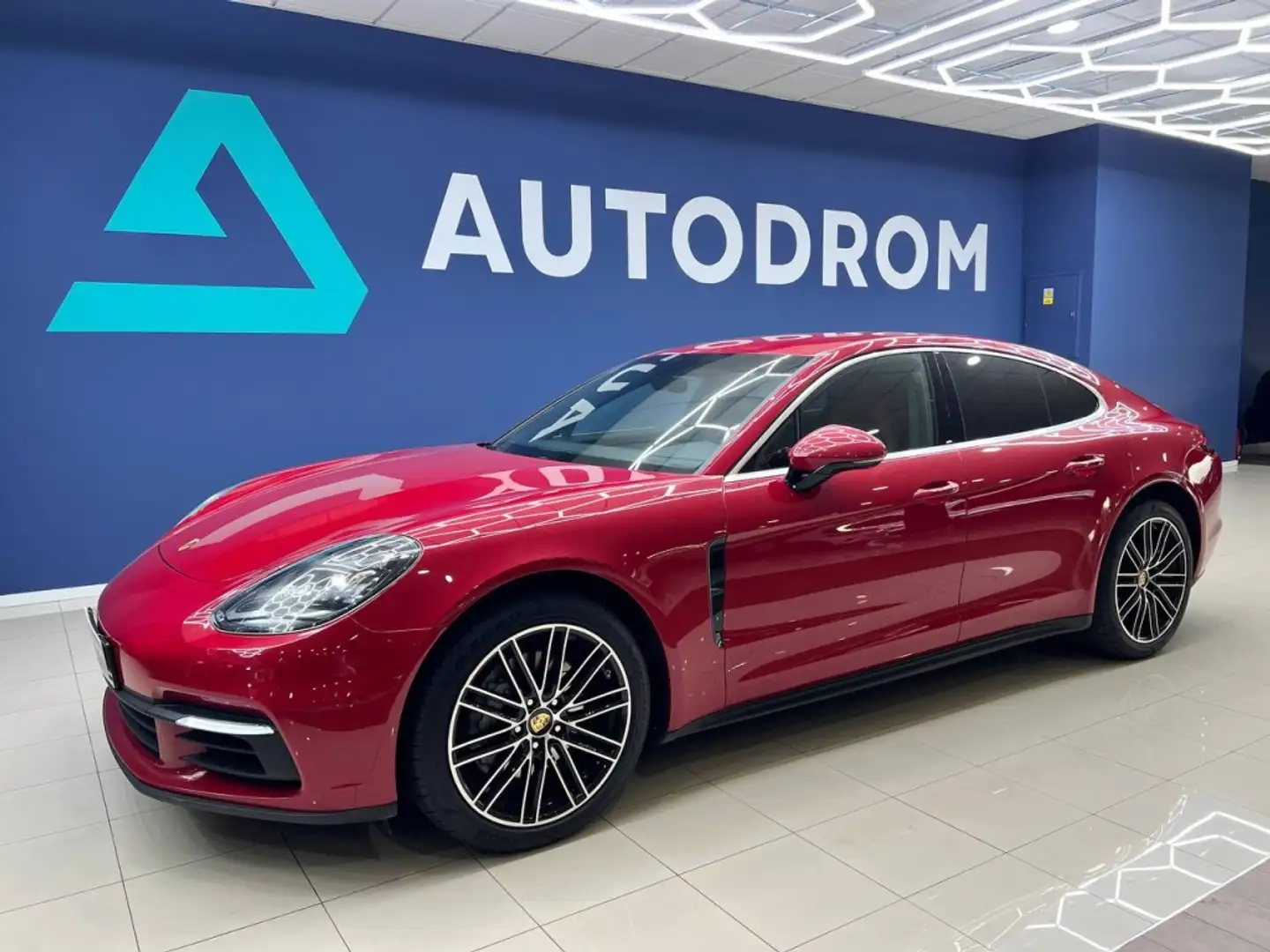 Porsche Panamera 4S Executive PDK Rouge - 1