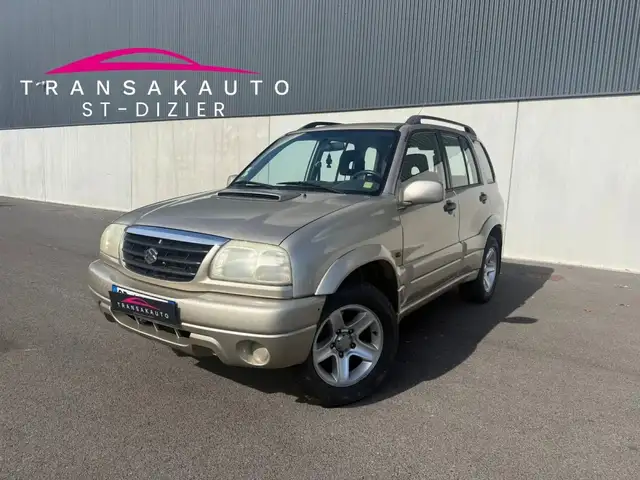 Suzuki Grand Vitara 2.0 hdi 4x4 109cv attelage climatisation