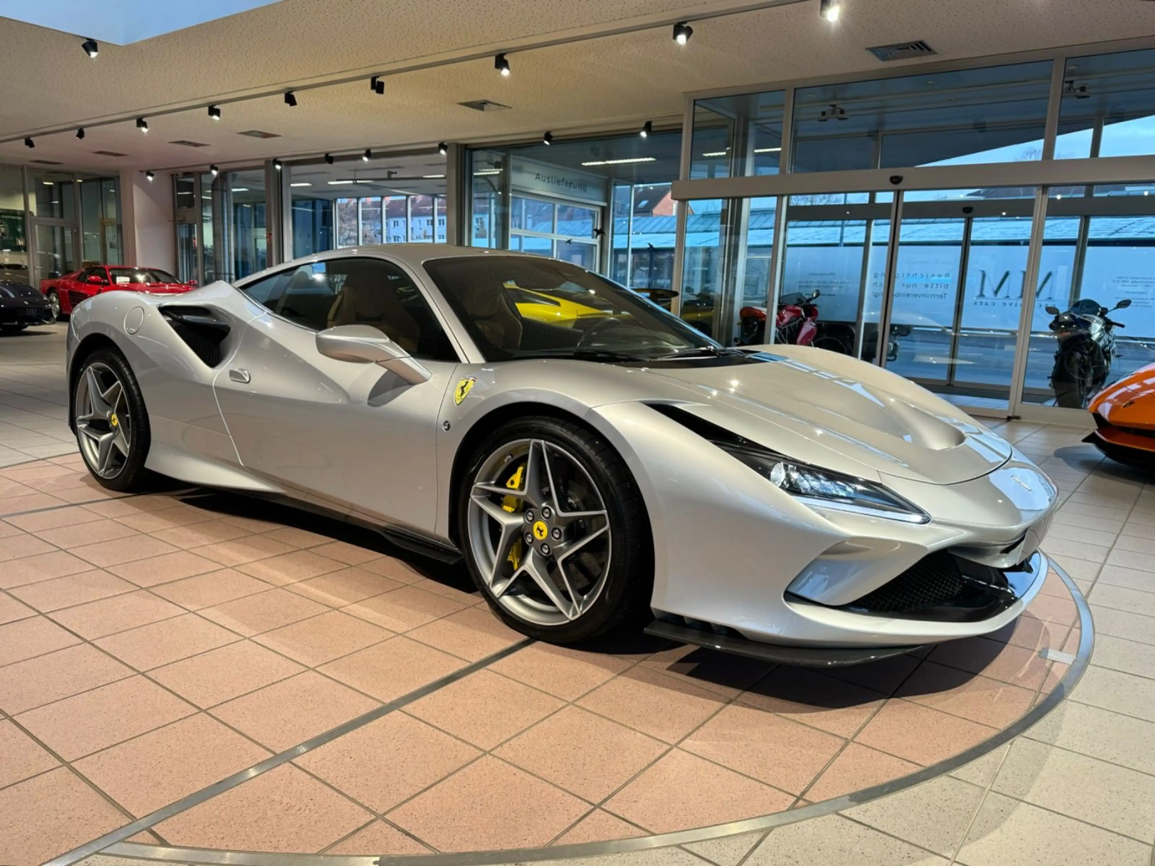 Ferrari F8 Tributo Carbon/Lift/Racings/Passenger/JBL — photo 2