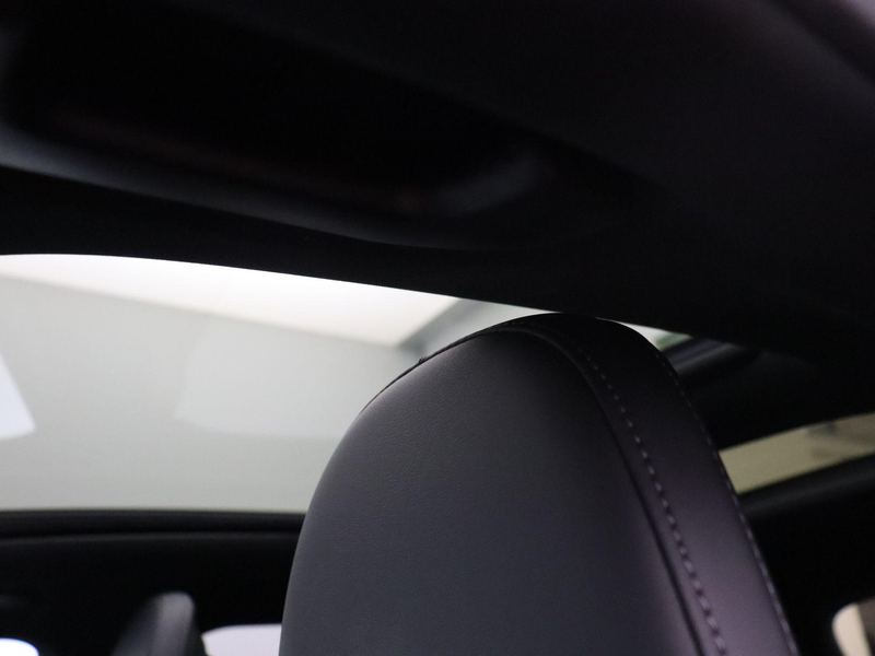 Mercedes-Benz C 300 e AMG Line Break + PANORAMISCH DAK + 360 CAMERA + — photo 11
