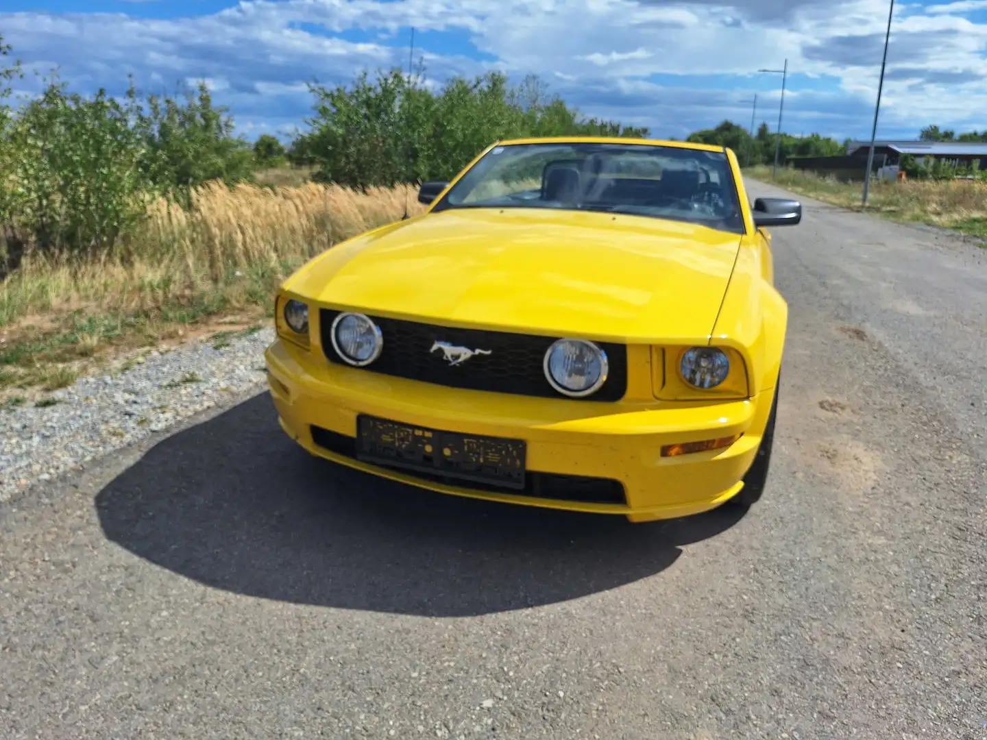 Ford Mustang Cabrio GT Aut. Gelb - 2