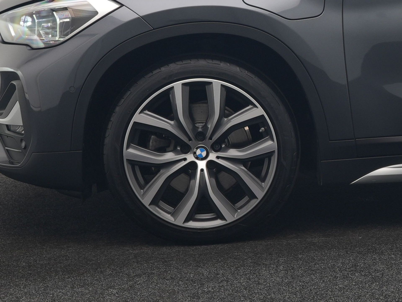 BMW X1 xDrive25e X Line PHEV 221pk Dealer O.H. SOH 92.2% — photo 40