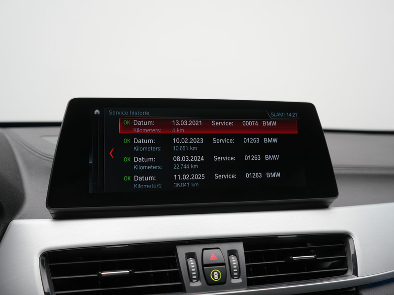 BMW X1 xDrive25e X Line PHEV 221pk Dealer O.H. SOH 92.2% — photo 10