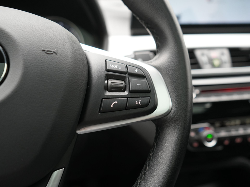 BMW X1 xDrive25e X Line PHEV 221pk Dealer O.H. SOH 92.2% — photo 27