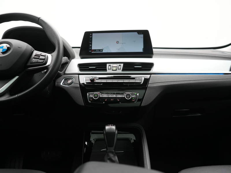 BMW X1 xDrive25e X Line PHEV 221pk Dealer O.H. SOH 92.2% — photo 35