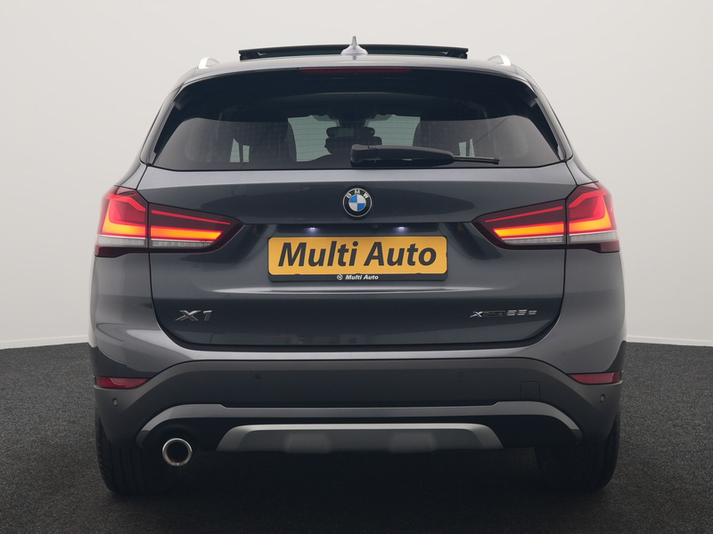 BMW X1 xDrive25e X Line PHEV 221pk Dealer O.H. SOH 92.2% — photo 17