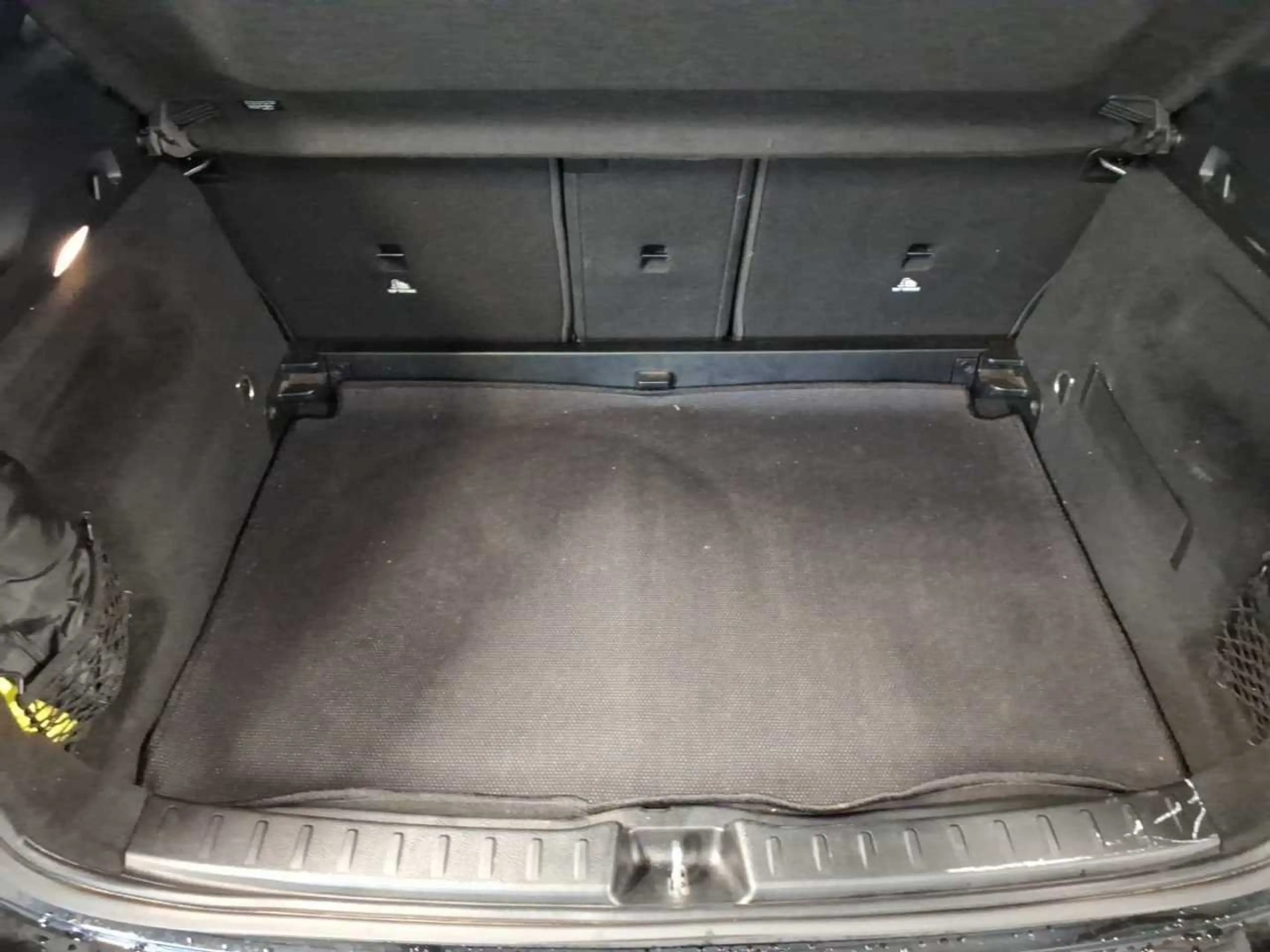 Mercedes-Benz GLA 180 Key LED Lane Navi RKam AUT Facelift SHZ — photo 12