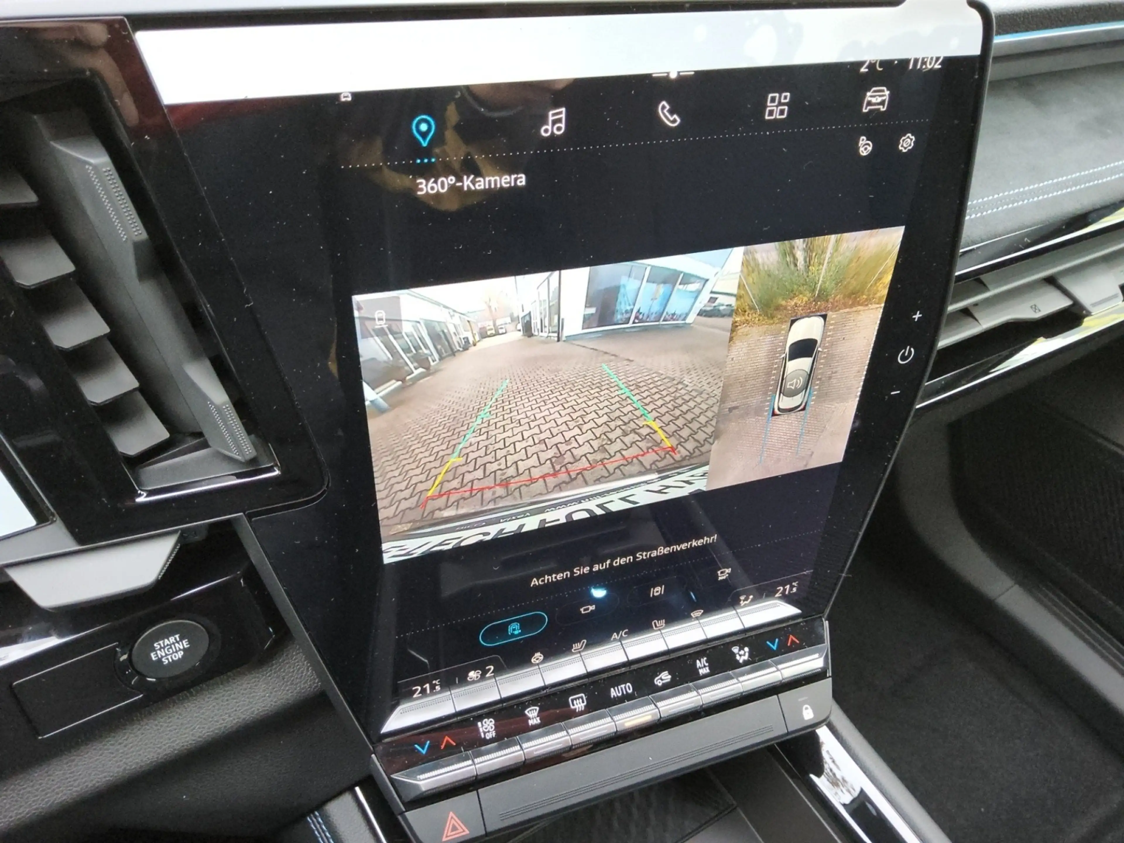 Renault Austral Iconic Esprit Alpine E-Tech Full Hybrid 200 — photo 13