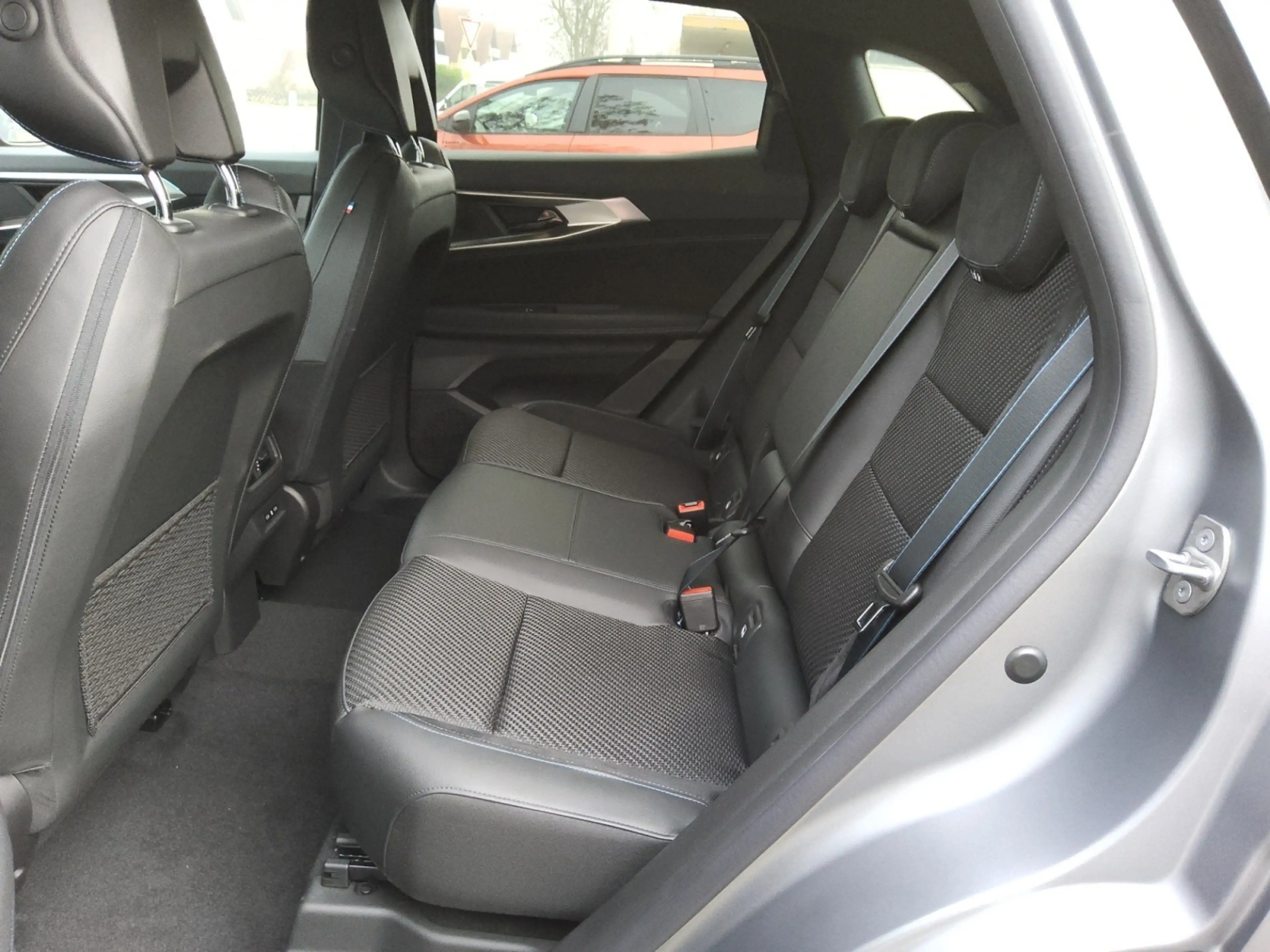 Renault Austral Iconic Esprit Alpine E-Tech Full Hybrid 200 — photo 15