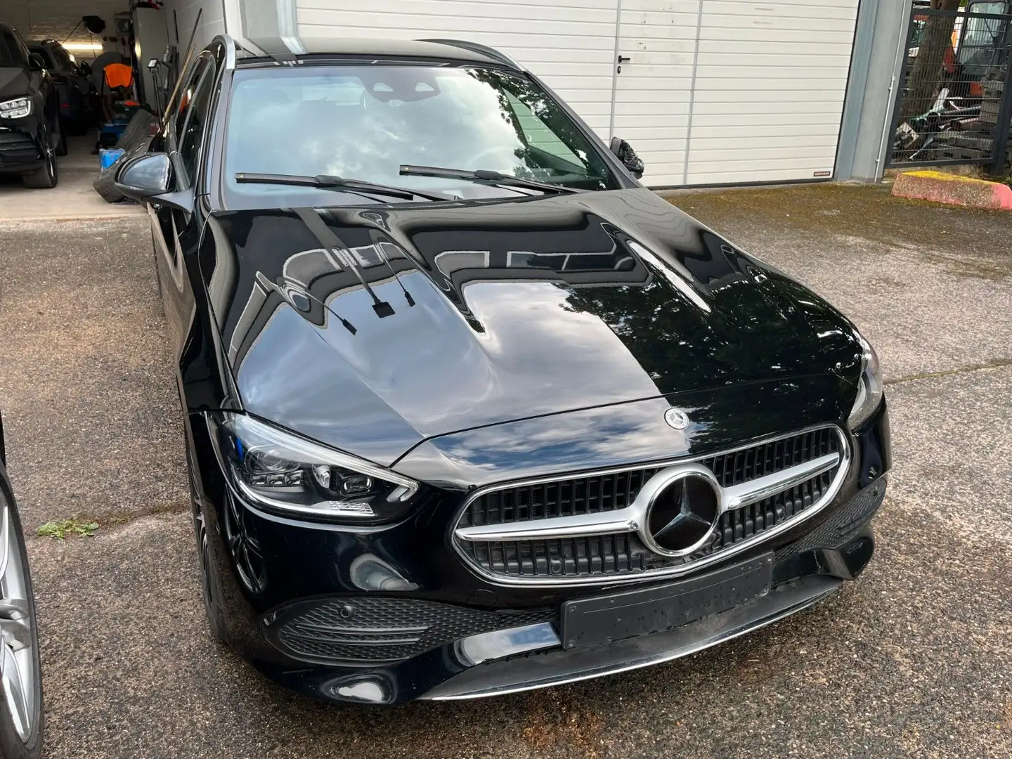 Mercedes-Benz C 200 T d UNFALL PANO°LED°AHK°KAMERA Noir - 1