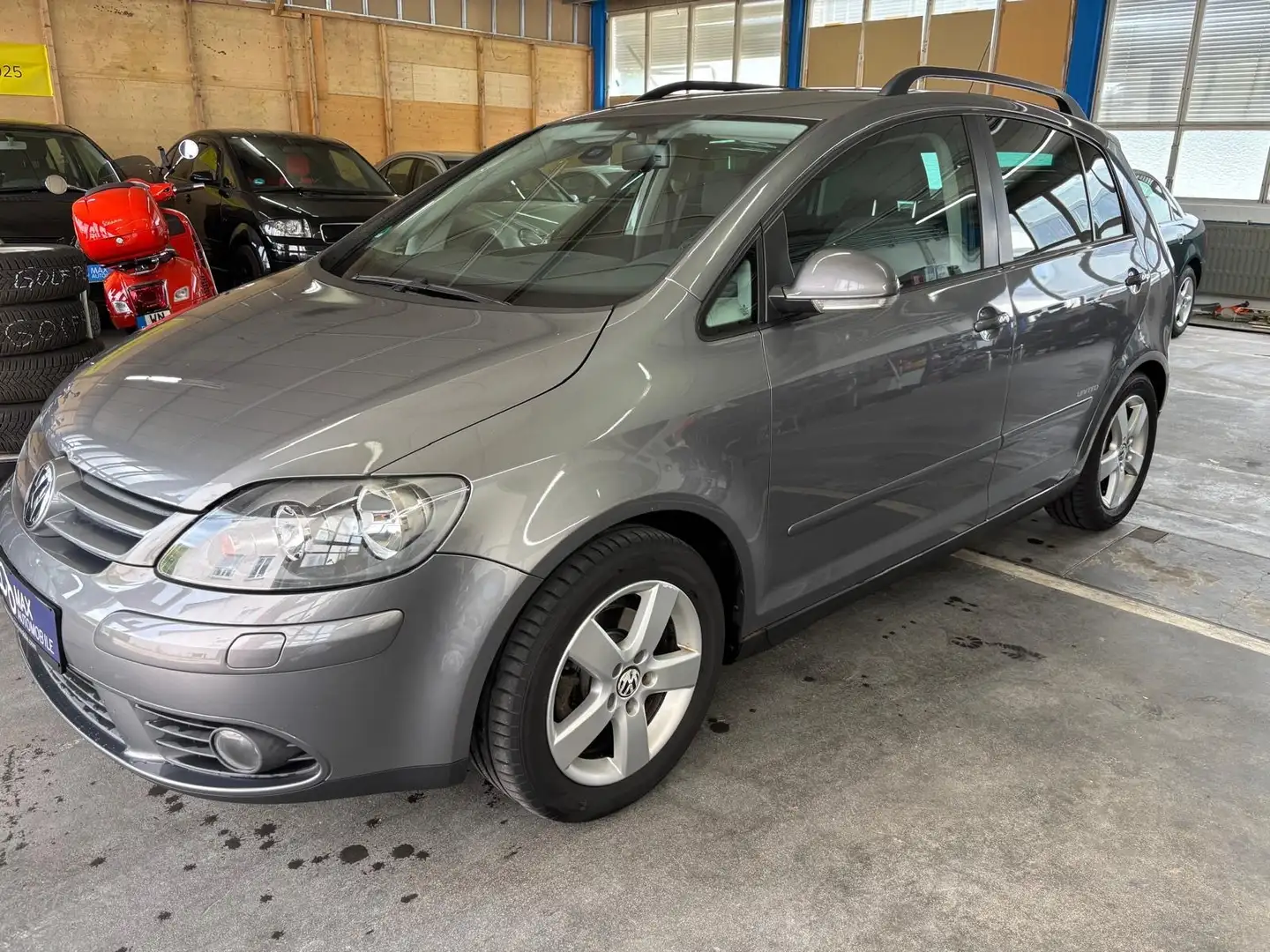 Volkswagen Golf Plus United Automatik, AHK Gris - 1