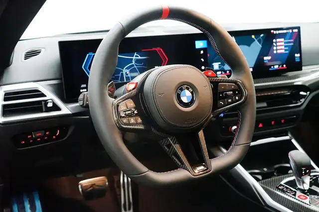 BMW M4 view 8