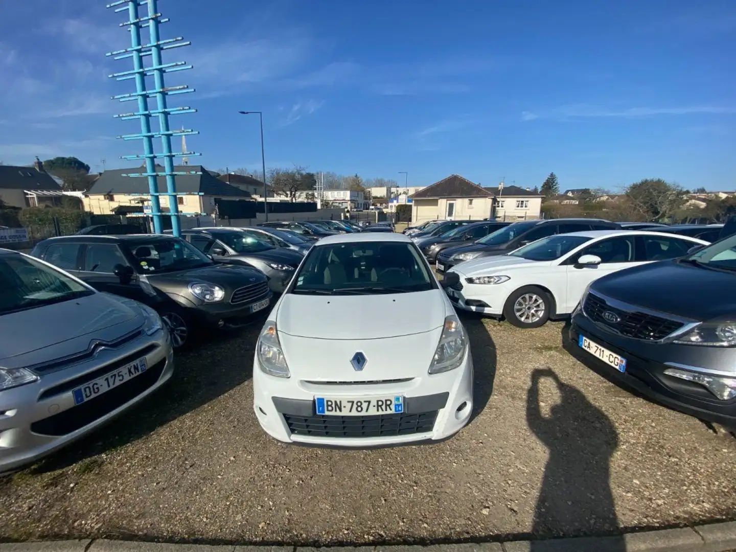 Renault Clio III SOCIETE DCI 75 ECO2 GENERIQUE EURO 5 Blanc - 1