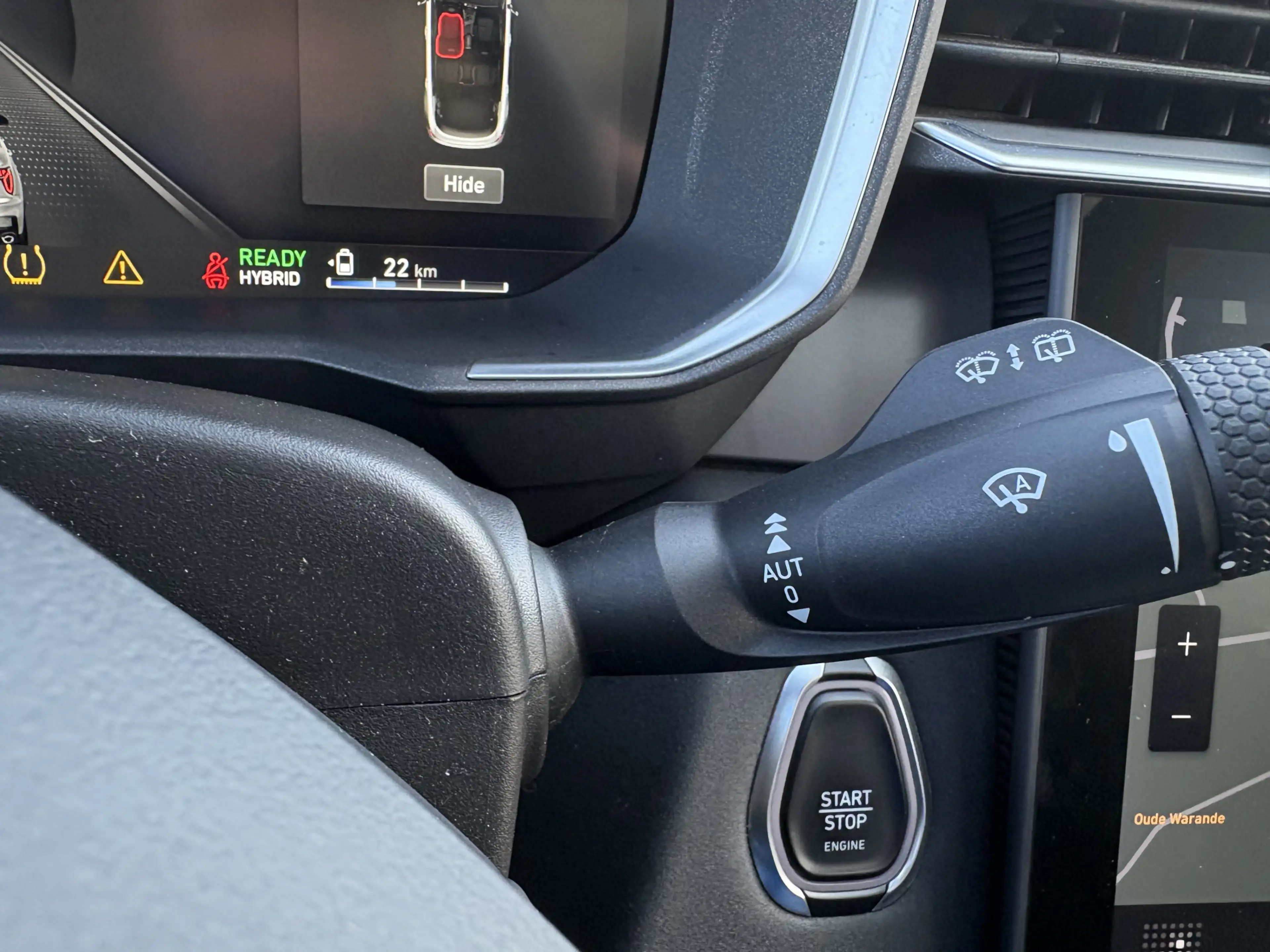 Lynk & Co 01 1.5, climate/cruise/pano/memeory — photo 7