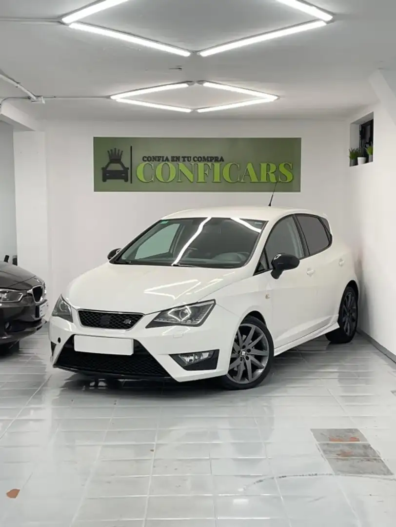 SEAT Ibiza 1.6TDI CR FR 105 Blanc - 1