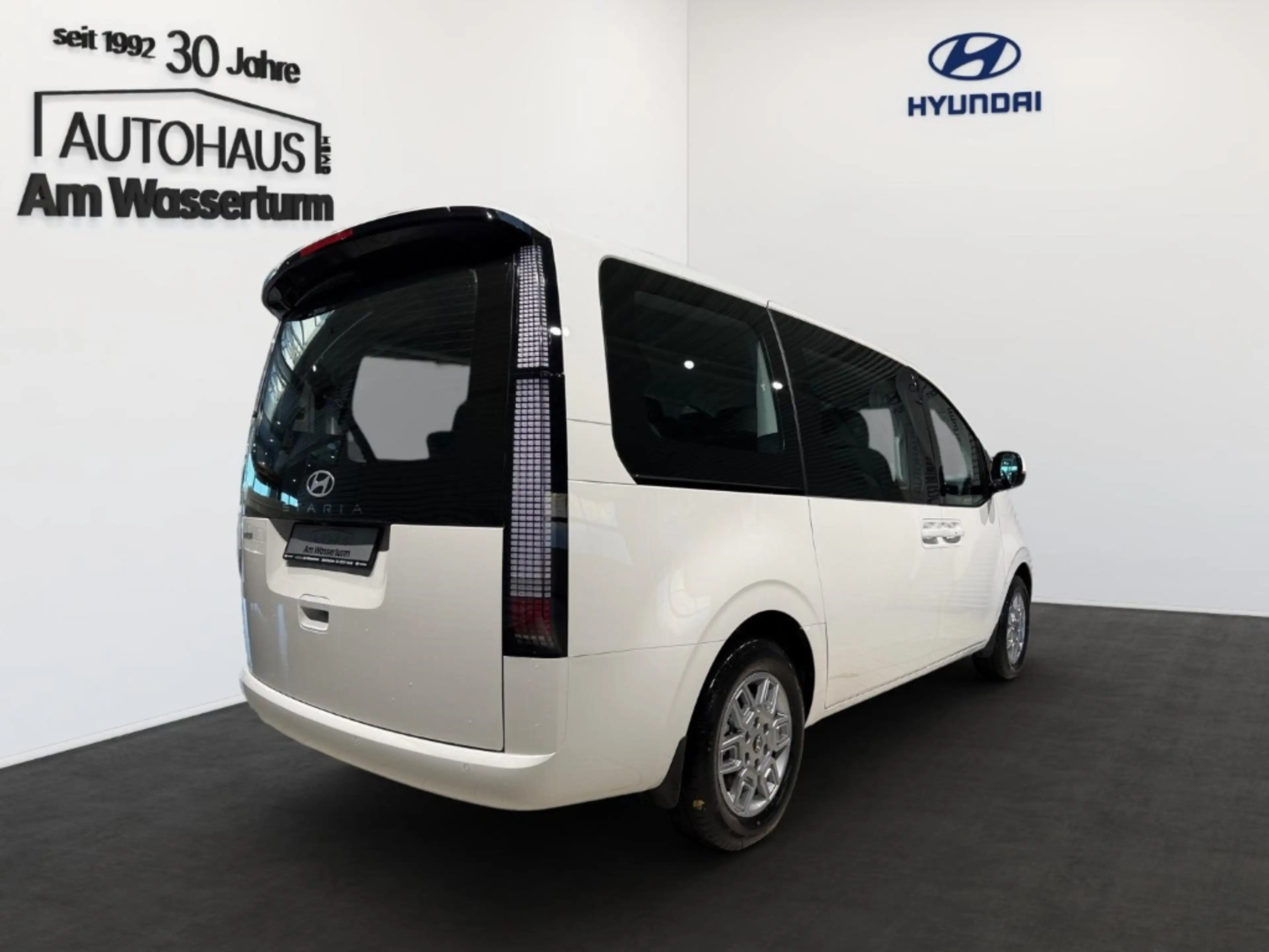 Hyundai STARIA Hybrid 9-SITZER (MY25) 1.6 T-GDI 6-AT 2WD Trend P — photo 3