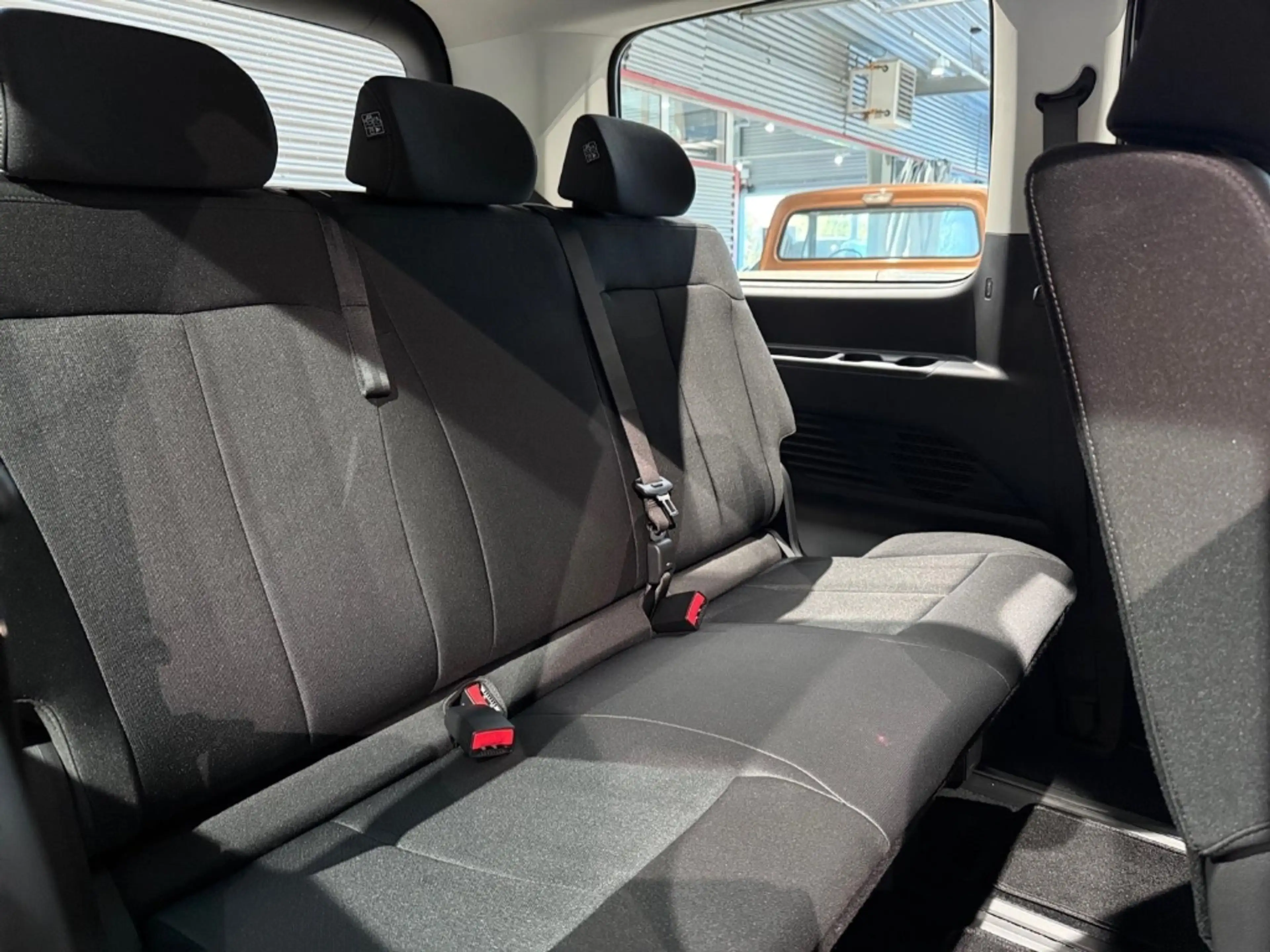 Hyundai STARIA Hybrid 9-SITZER (MY25) 1.6 T-GDI 6-AT 2WD Trend P — photo 14