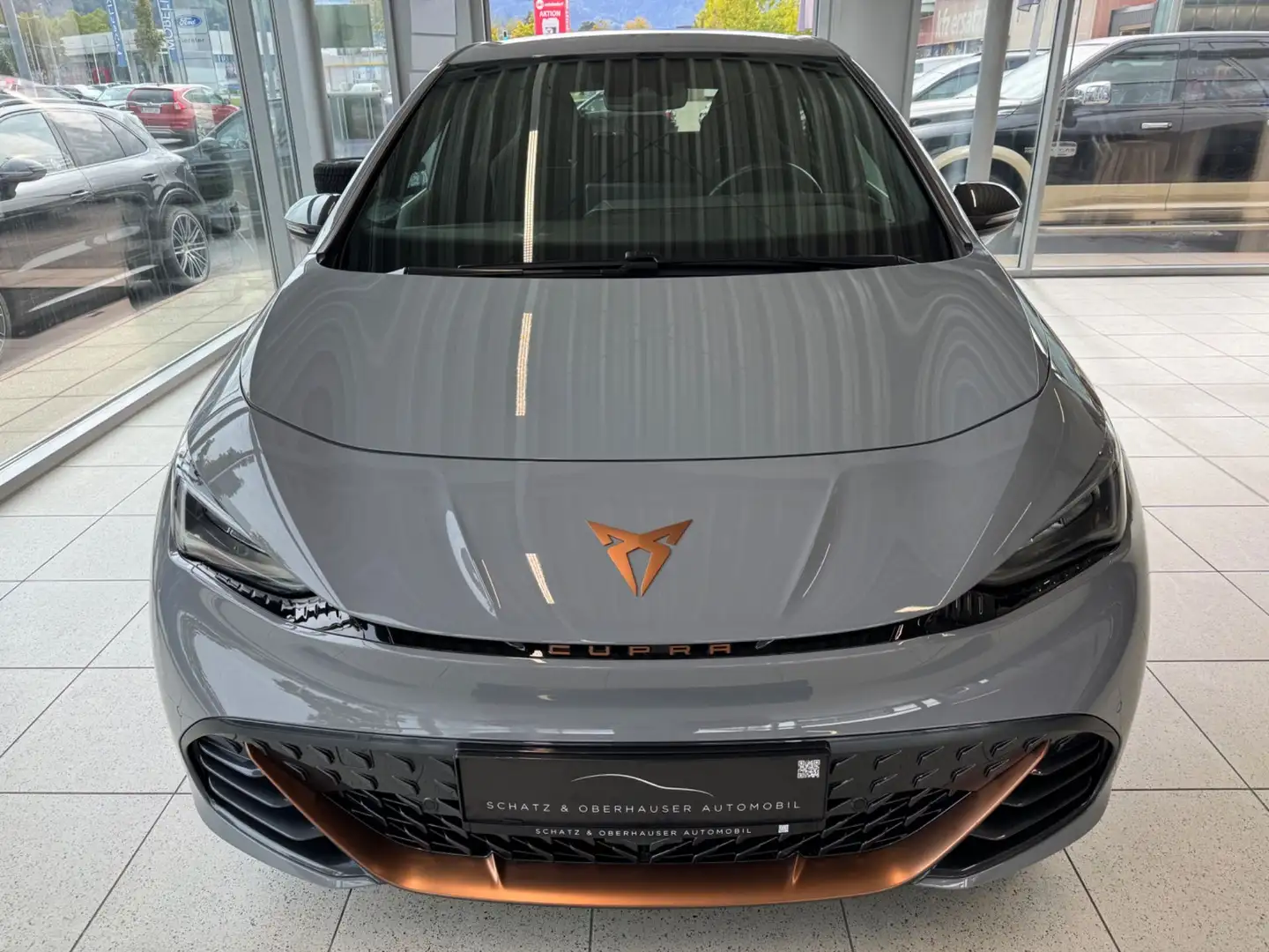 CUPRA Born 150 kWh Grau - 2