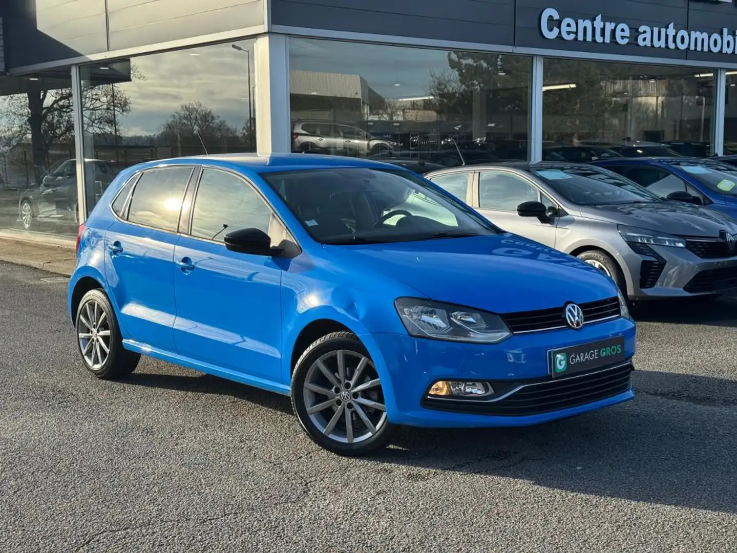 Volkswagen Polo 1.2 TSI 90 BMT Confortline Bleu - 1
