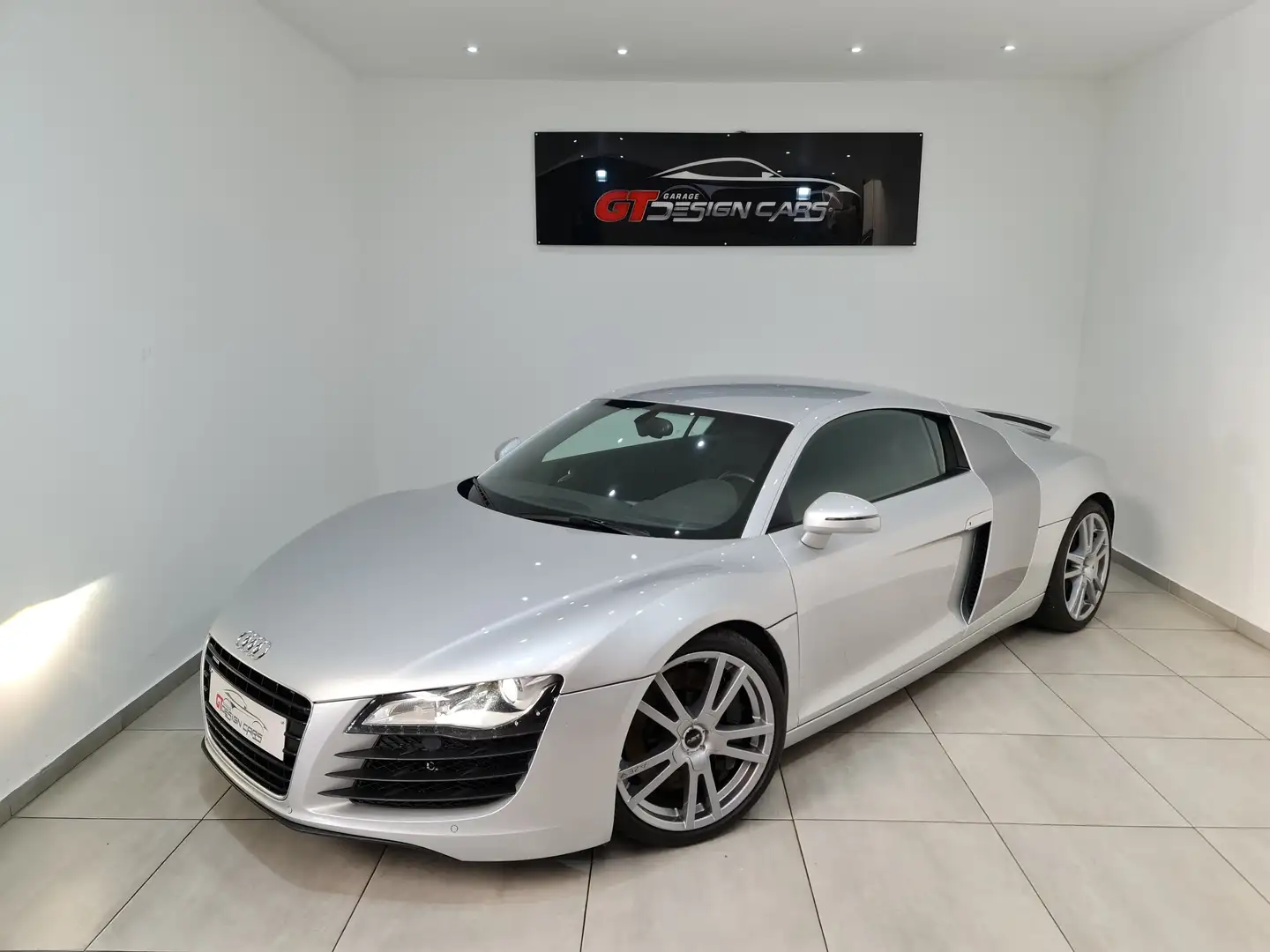 Audi R8 4.2i V8 Quattro FSI R tronic**SOLD*SOLD*SOLD*SOLD Grijs - 2