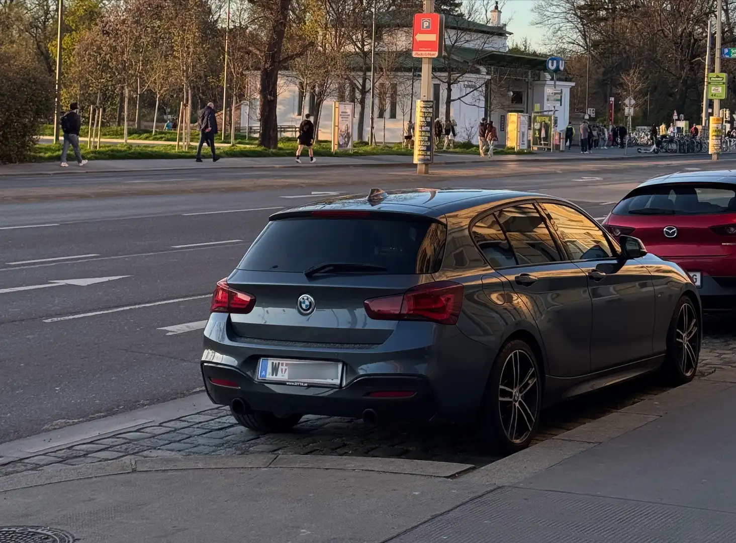 BMW 140 M140i xDrive Aut. Gris - 1