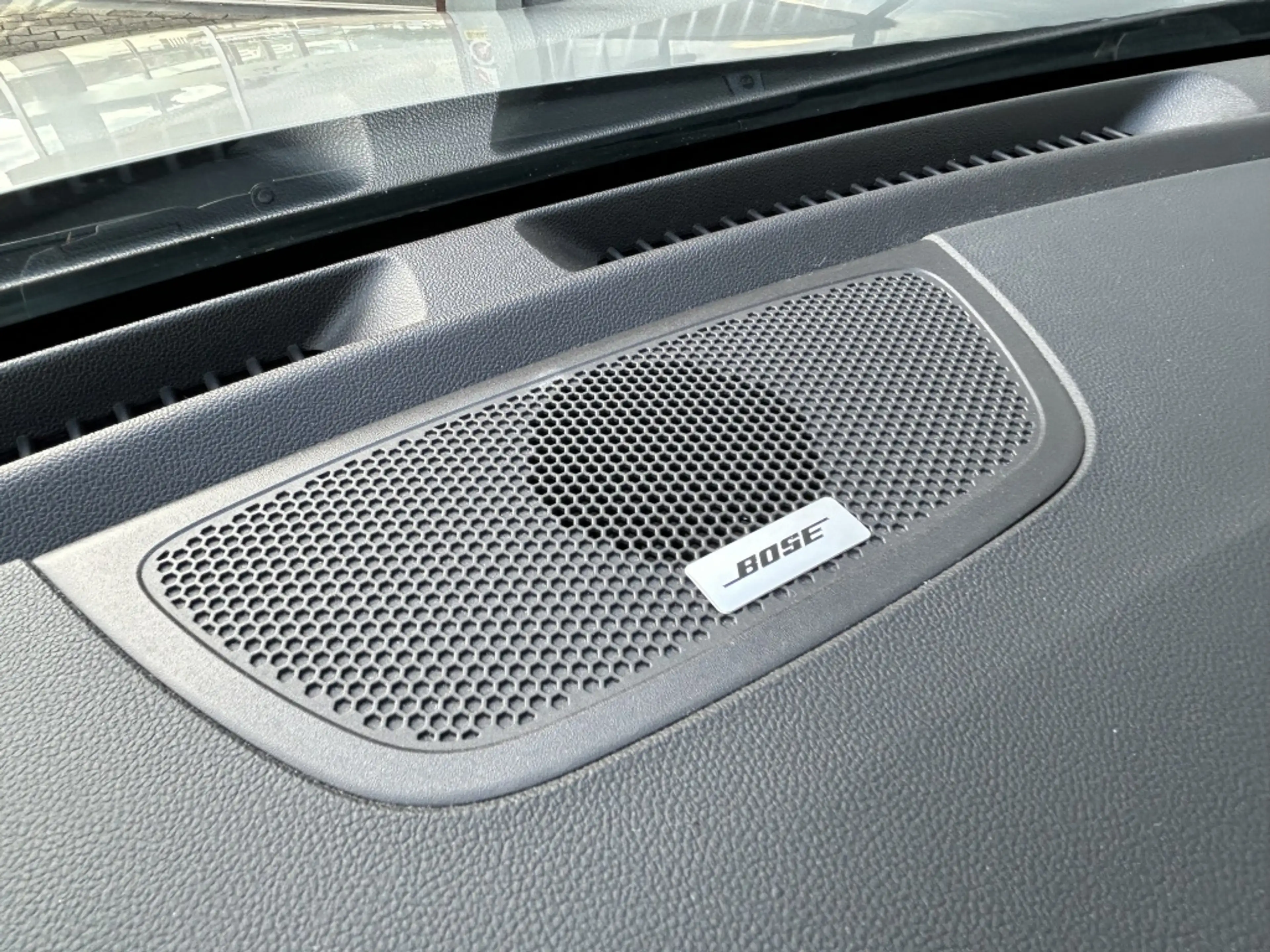 Renault Kadjar Energy TCe 130pk EDC Bose — photo 25