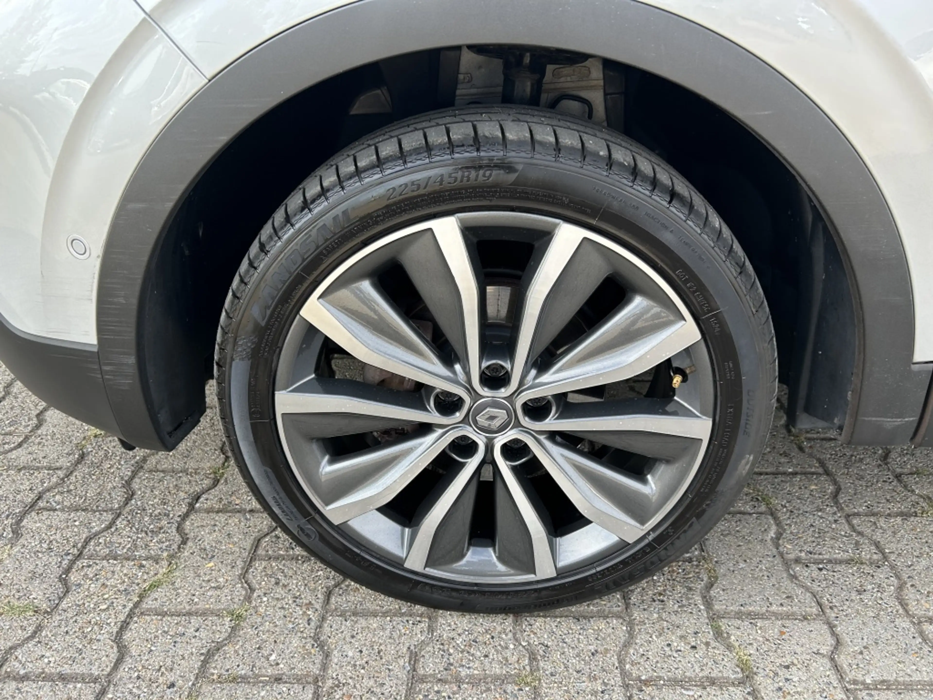 Renault Kadjar Energy TCe 130pk EDC Bose — photo 4