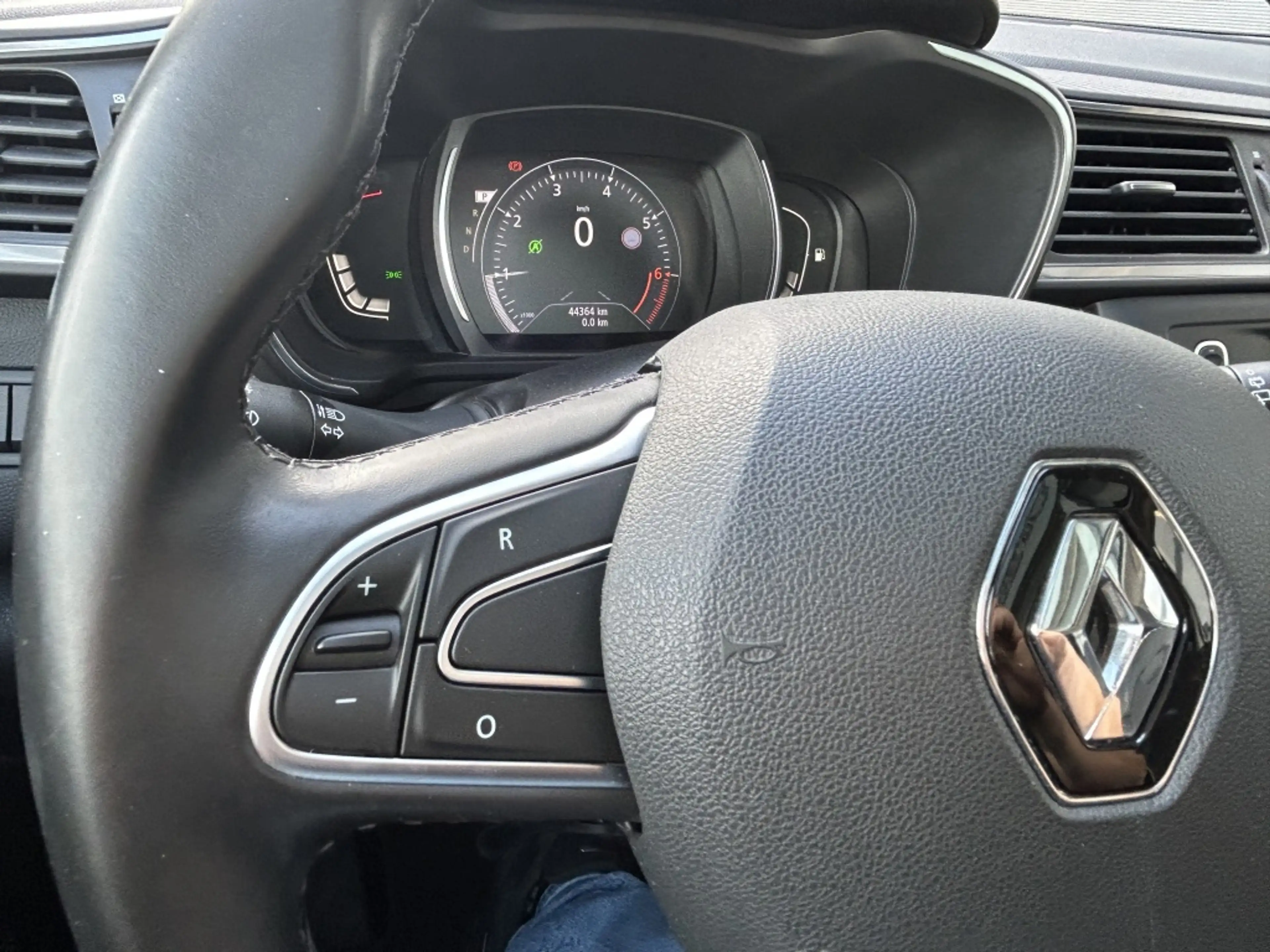 Renault Kadjar Energy TCe 130pk EDC Bose — photo 27