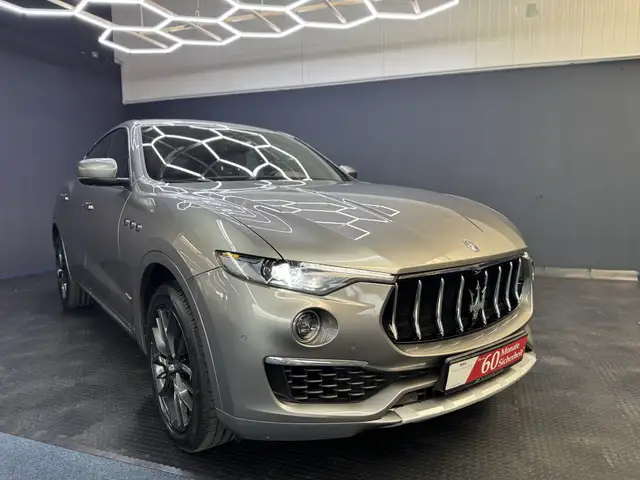 Maserati Levante Gran Lusso 3J.Garantie*Softclose*Pano*