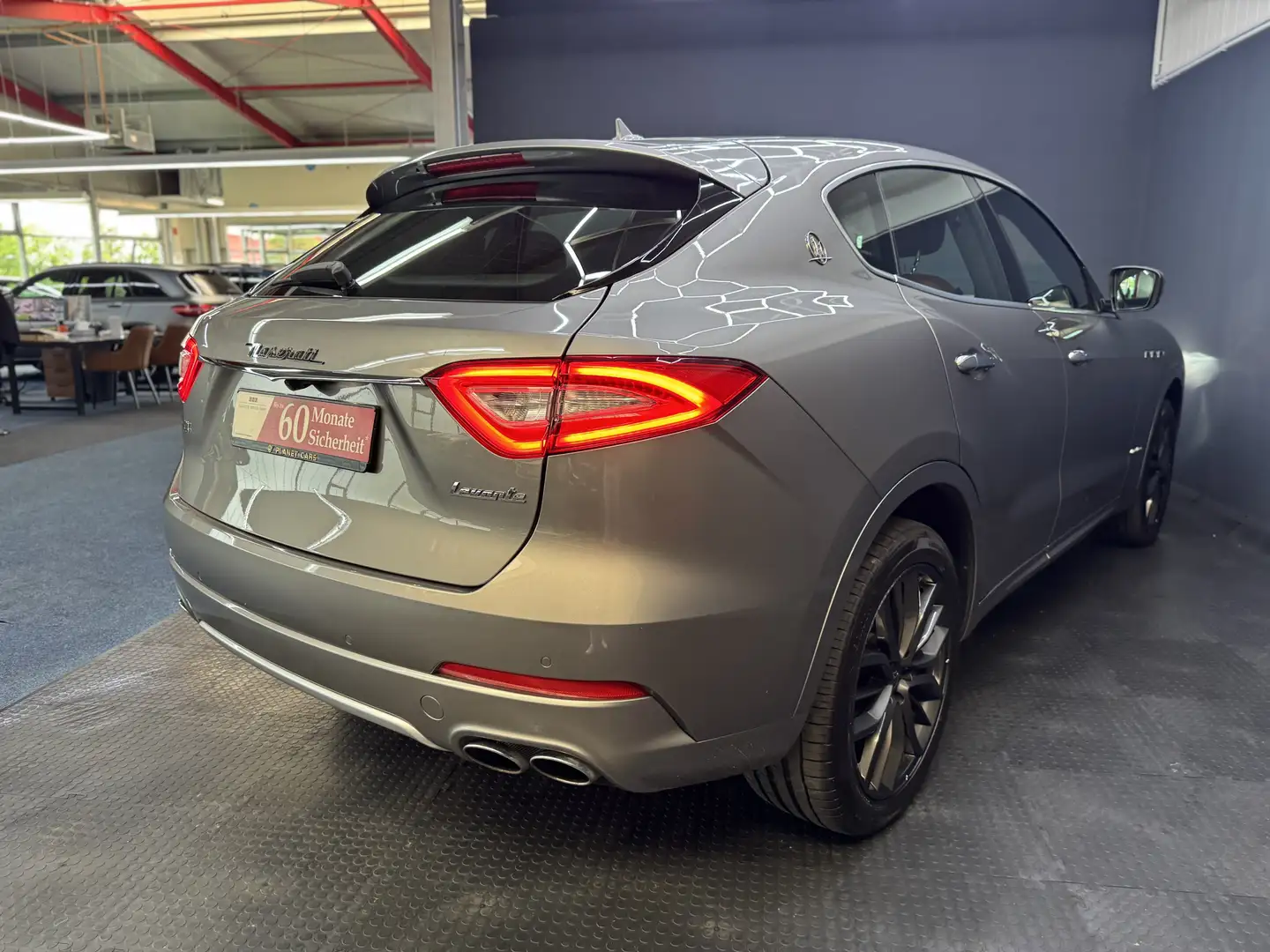 Maserati Levante Gran Lusso 3J.Garantie*Softclose*Pano* Grau - 2