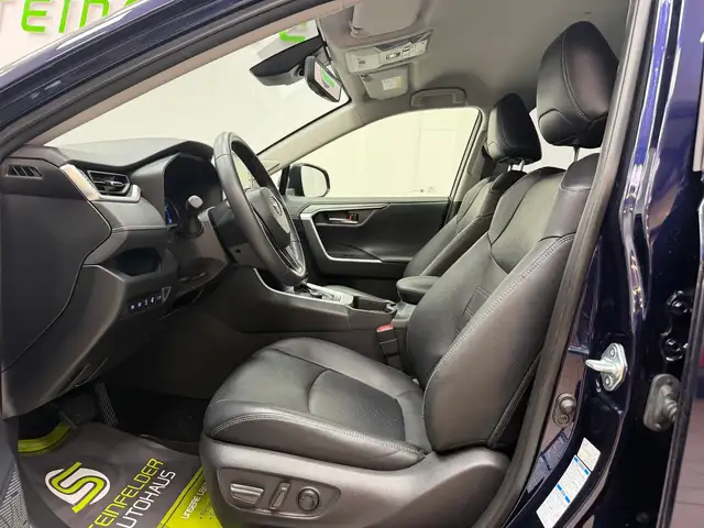 Toyota Rav4 view 11