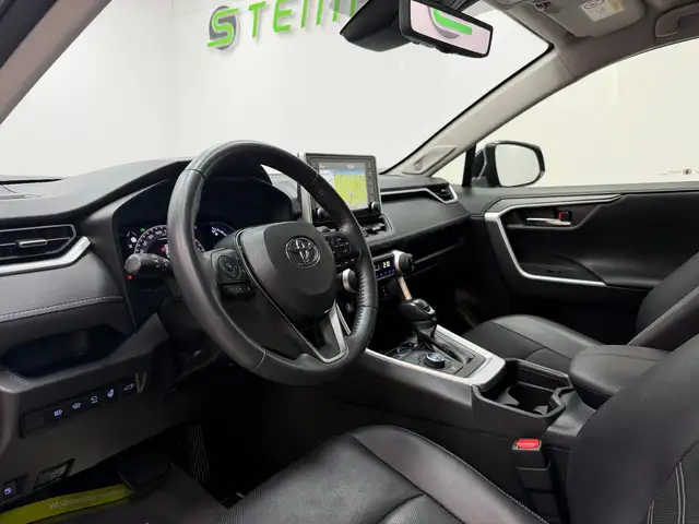 Toyota Rav4 view 9