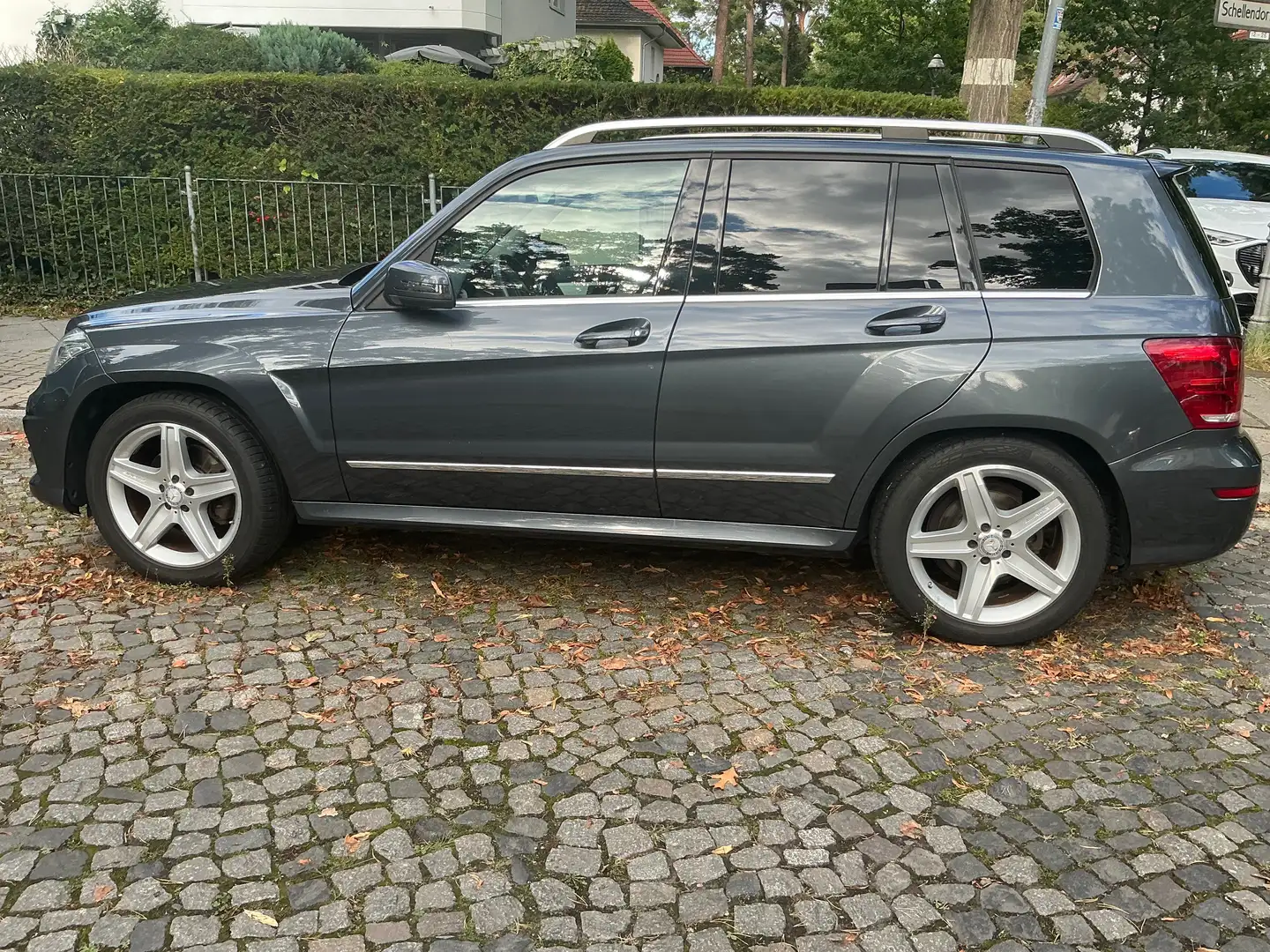Mercedes-Benz GLK 220 GLK 220 BlueTEC 4Matic 7G-TRONIC Grau - 2