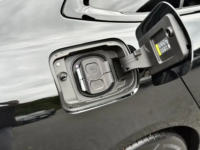 BMW I4 view 11