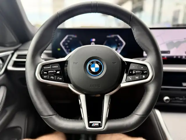 BMW I4 view 19