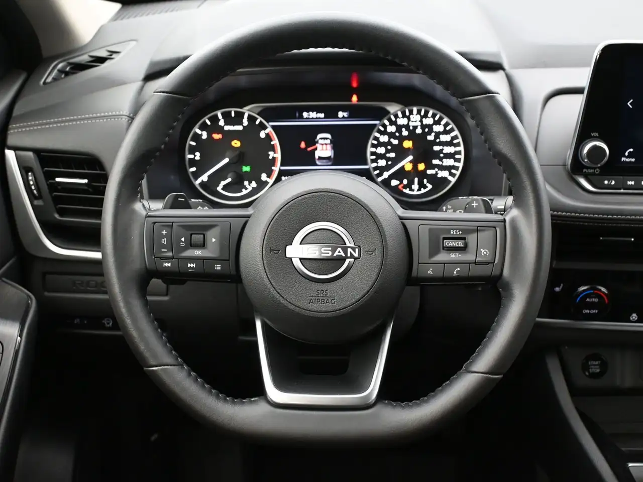 Nissan Rogue снимка Nissan Rogue