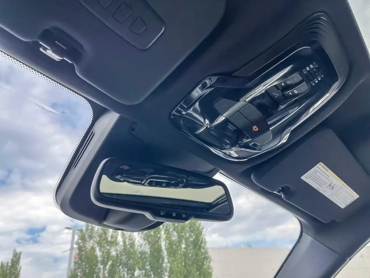 Alfa Romeo Stelvio снимка Alfa Romeo Stelvio