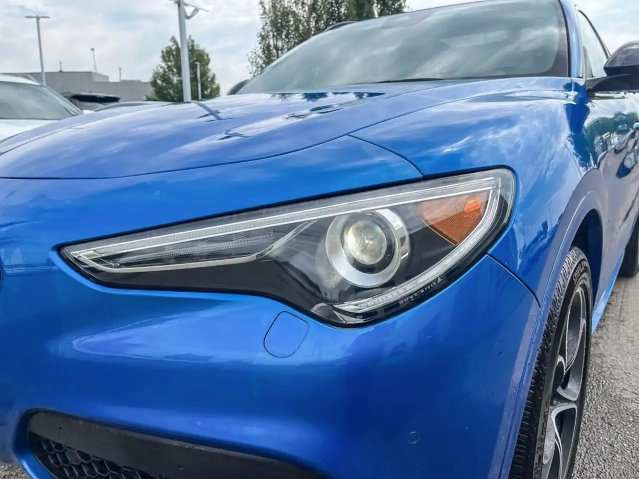 Alfa Romeo Stelvio снимка Alfa Romeo Stelvio